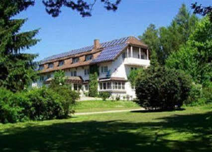 Hotel Garland Villingen-Schwenningen Esterno foto